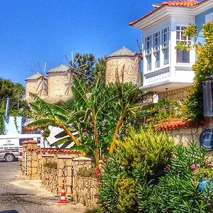 https://beyaz-ev-hotel.aegeanhotels.net