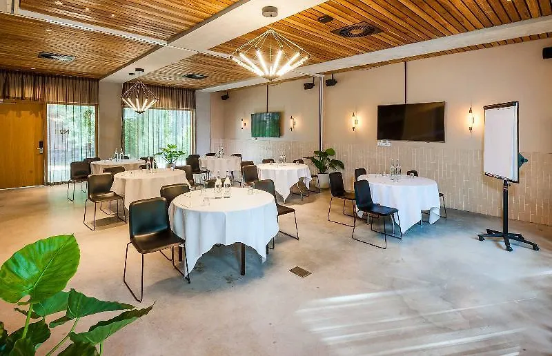 Hotel Arena Amsterdam 4*,